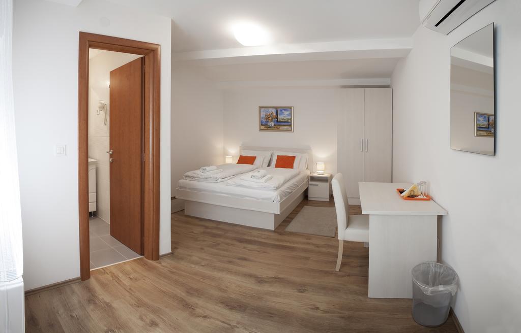 Rooms Lidija Zagabria Esterno foto