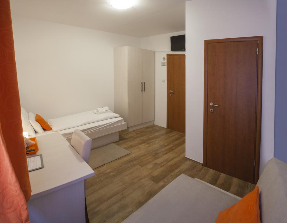Rooms Lidija Zagabria Esterno foto